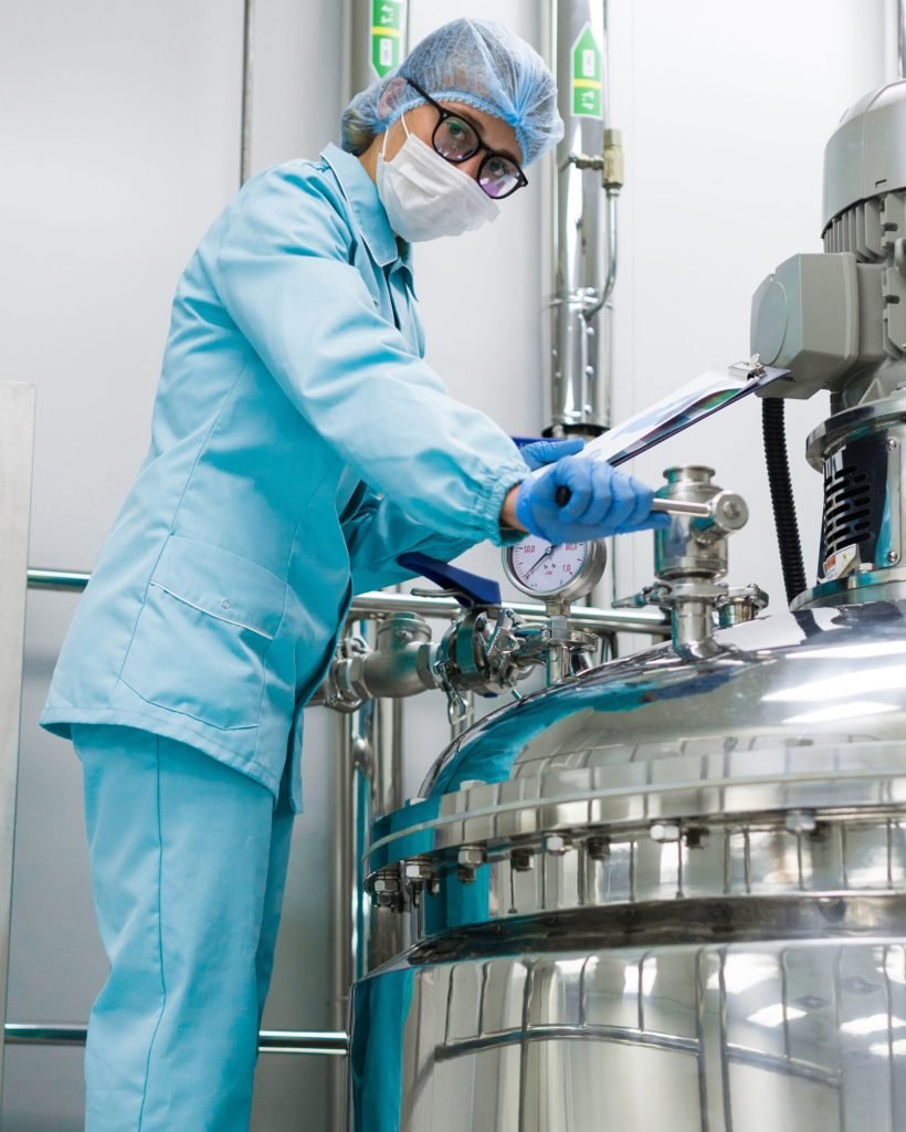 aluminum tanks for the storage of raw materials in the chemical industry, sterile conditions in the enterprise